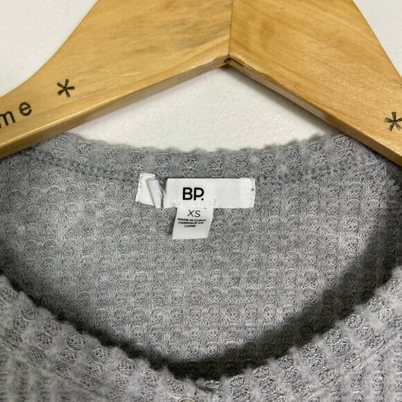 NEW Nordstrom Oversized Waffle Knit Snap Henley Long Sleeve Heather Grey Size XS - Picture 5 of 13